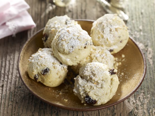 Selbstgemachte Stollenkugeln