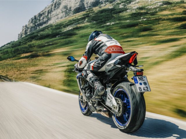 Zum dritten Mal schafft es der Bridgestone Battlax Hypersport S22 an die Spitze des Sportreifen-Vergleichs im PS sport motorrad magazin