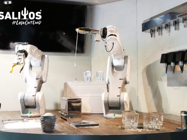 Die erste Roboter-Bar Deutschlands