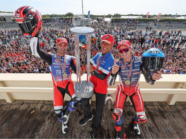 F.C.C. TSR Honda France gewinnt FIM EWC Meisterschaft auf Bridgestone